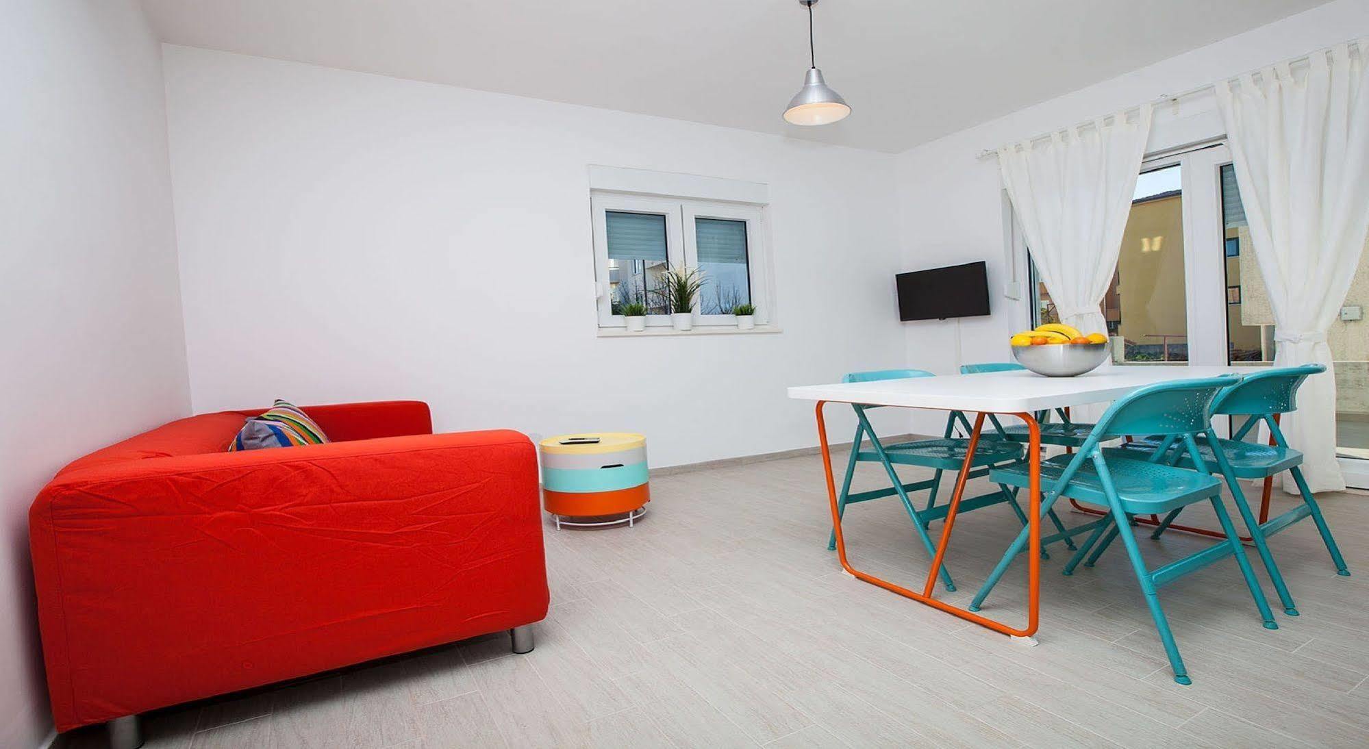 Apartments Roses Stobrec Exterior photo